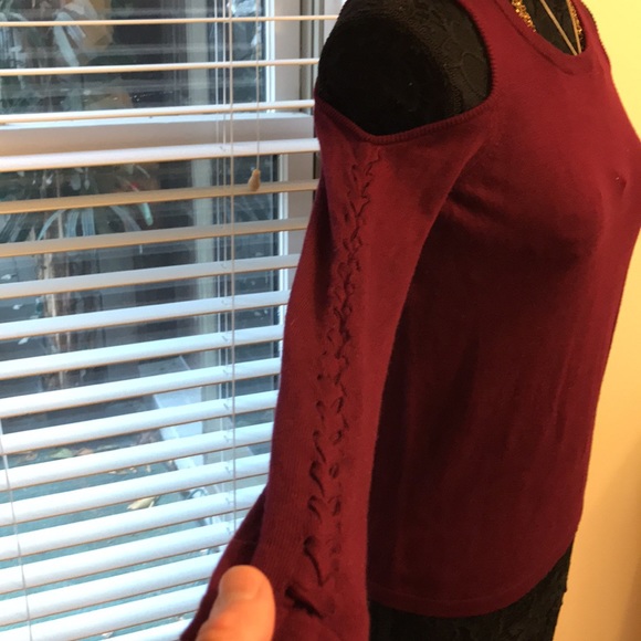 Pink Republic Sweater with open Shoulders size Medium - Picture 2 of 10